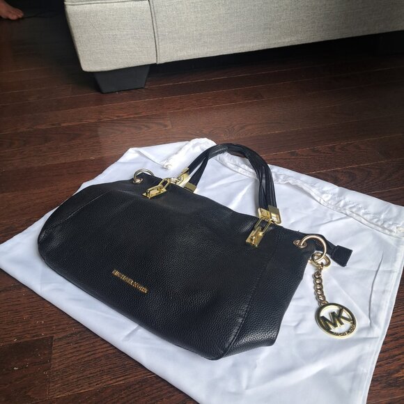 Michael Kors Chain Black Leather Tote - Picture 3 of 5